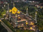 masjid-kubah-emas-di-depok-jawa-barat.jpg