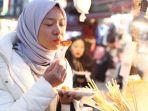 mencoba-kuliner-di-myeongdong-korea-selatan.jpg
