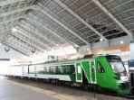 menjajal-kereta-api-minangkabau-ekspress-padang-bim.jpg