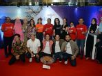 menteri-pariwisata-bersama-artis-pengusaha_20171115_161347.jpg