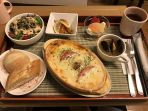 Bukan Bubur Tanpa Rasa! Seorang Wanita Buat Netizen Baper dengan Menu Makanan Rumah Sakit Jepang Ini
