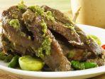 menu-makanan-utama-berasal-dari-olahan-bebek.jpg