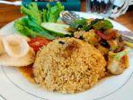 menu-nasi-goreng-usa-khas-warkop-rasyid.jpg