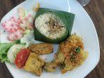menu-nasi-liwet-di-kanjeng-mami-keuken-lamongan.jpg