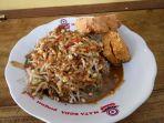 menu-sego-pecel-atau-nasi-pecel-di-warung-sego-pecel-atau-sgpc-bu-wiryo.jpg