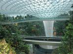 menyaksikan-air-terjun-indoor-di-jewel-changi-airport.jpg