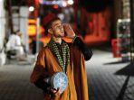 Di Arab Saudi, Orang yang Bangunkan Sahur di bulan Ramadan Dibayar dan Jadi Pekerjaan, Seperti Apa?