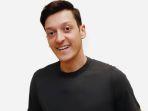 mesut-ozil-pemain-gelandang-bernomor-punggung-10.jpg