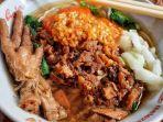mi-ayam-pilist-di-solo-untuk-menu-makan-siang.jpg