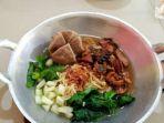 mi-ayam-wajan-saat-dihidangkan-pada-sabtu-16012021.jpg