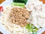 mi-pangsit-notosuman-kuliner-enak-di-solo-untuk-makan-siang.jpg