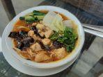 mi-tarik-yang-disajikan-secara-live-cooking-di-metland-hotel-cirebon.jpg