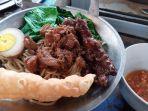 mie-ayam-judes-bu-ratmi-wajan.jpg