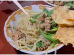 mie-ayam-tebang-lempar.jpg