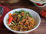 mie-colot-kuliner-malam-di-cirebon.jpg