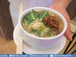 mie-tarik-lamian-dari-negeri-cina-kini-ada-di-aston-manado-hotel.jpg