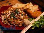 mie-tomcat-sajikan-mi-cita-rasa-pedas.jpg