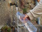 minum-air-dari-keran.jpg
