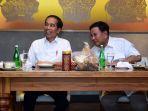 momen-jokowi-dan-probowo-makan-siang-di-sate-khas-senayan.jpg