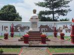 monumen-kebulatan-tekad.jpg