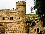 moussa-castle-kastil-di-lebanon-yang-dibangun-oleh-satu-orang.jpg