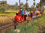naik-kereta-sawah-sambil-mengelilingi-area-persawahan-di-edu-wisata-lontar-sewu.jpg