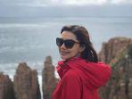 najwa-shihab-liburan-ke-australia-nikmati-indahnya-pantai-di-pulau-phillip.jpg