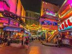 nana-plaza-satu-red-distrik-populer-di-bangkok-thailand.jpg