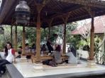 nasi-ayam-kedewatan-ibu-mangku-ubud-bali_20160810_153925.jpg