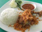nasi-ayam-kremes-enak-buat-makan-siang.jpg