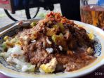 Lezatnya Nasi Lengko Disantap dengan Sate Kambing, Cocok Buat Menu Makan Siang
