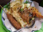 nasi-pecel-bambu-runcing.jpg