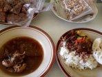 nasi-uwet-zarkasi-pekalongan-sarapan.jpg