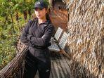nikita-willy-liburan-ke-afrika-dan-bertemu-gorila-di-taman-nasional-akagera.jpg