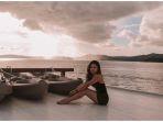nikita-willy-saat-liburan-naik-kapal-pinisi.jpg