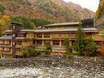 nishiyama-onsen-keiunkan.jpg