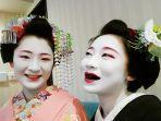 ohaguro-tren-menghitamkan-gigi-di-jepang.jpg