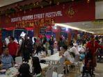 oriental-street-food-festival-di-lantai-2-north-skywalk.jpg
