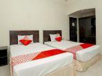 oyo-1005-hotel-kumala.jpg