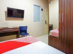 oyo-1540-carrot-house.jpg