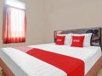 oyo-90796-hotel-mulya-indah.jpg