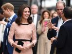 pangeran-william-dan-kate-middleton_20180403_082338.jpg