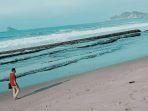 pantai-bajul-mati-di-malang-jawa-timur-indonesia.jpg