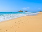 pantai-chia-di-pulau-sardinia_20180809_210524.jpg