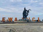 pantai-dewaruci.jpg