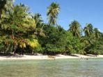 pantai-harlem-tempat-wisata-pantai-di-jayapura.jpg