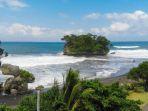pantai-madasari-pangandaran.jpg
