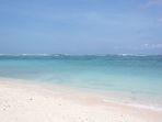 pantai-pandawa-merupakan-satu-pantai-pasir-putih-di-bali.jpg