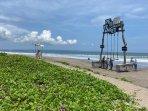 pantai-petitenget-bali.jpg