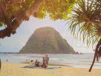 pantai-pulau-merah-banyuwangi-jawa-timur.jpg